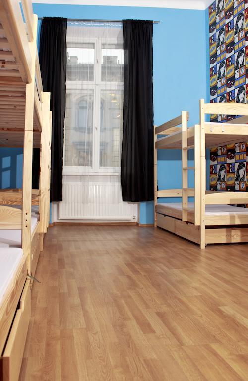 קרקוב Pillows Party Hostel חדר תמונה